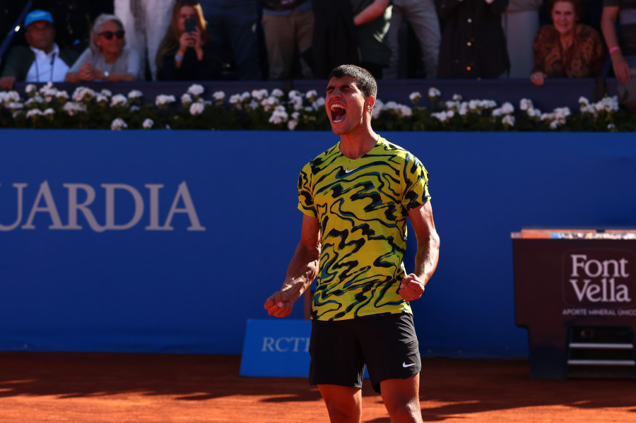 Alcaraz acecha a Djokovic por el número 1 mundial