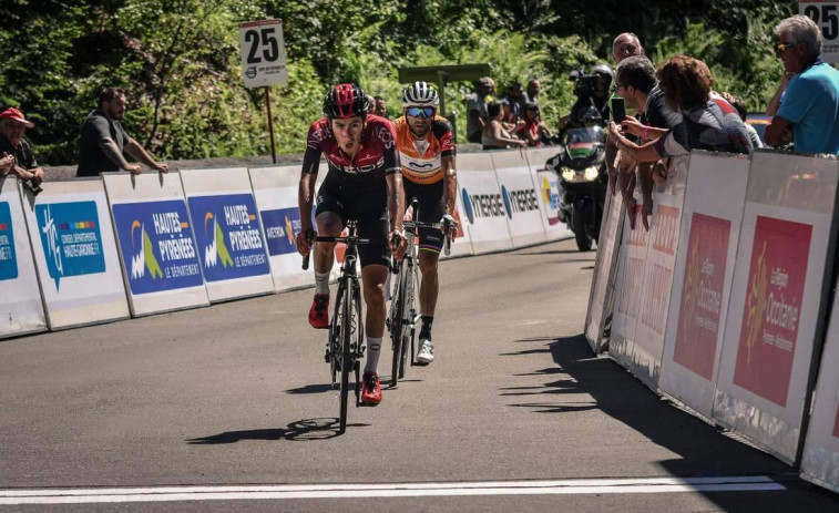 Iván Sosa al frente del Movistar para la Vuelta a Asturias