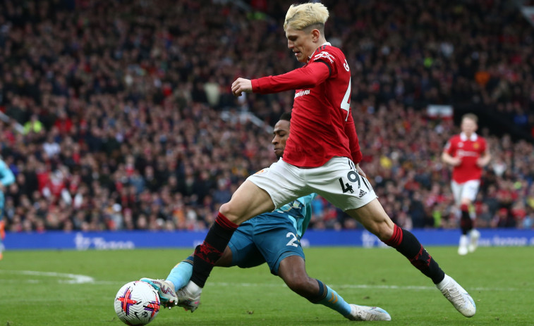 El Manchester United no dejará jugar a Garnacho el Mundial sub20
