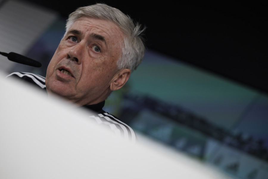 Ancelotti: "Jugamos en un horario que no tiene sentido"