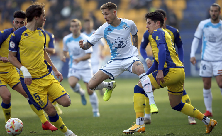 El Alcorcón se presentará en Riazor con tres exblanquiazules