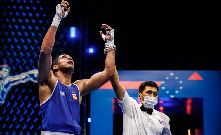 Enmanuel Reyes debuta en el Mundial de boxeo: 