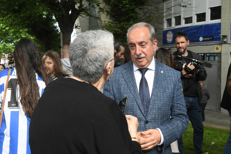 Antonio Couceiro anuncia que la capilla ardiente será mañana en Riazor