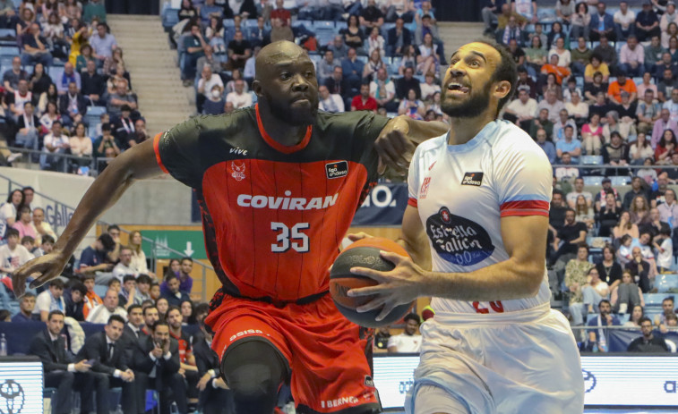 El Granada se complica su futuro con una nueva derrota en Santiago  (88-83)
