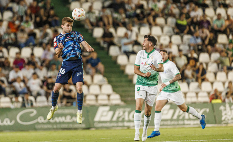 El Racing de Ferrol se pondrá líder si vence a Unionistas