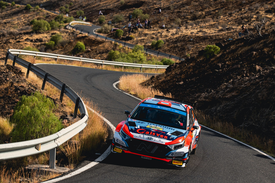 Ares sorprende en el Islas Canarias