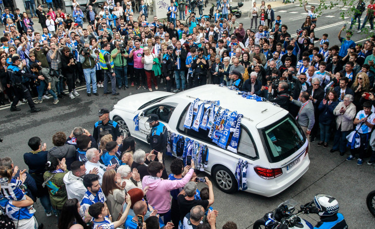 El Depor agradece el apoyo tras la muerte de Arsenio, especialmente de Celta y Madrid