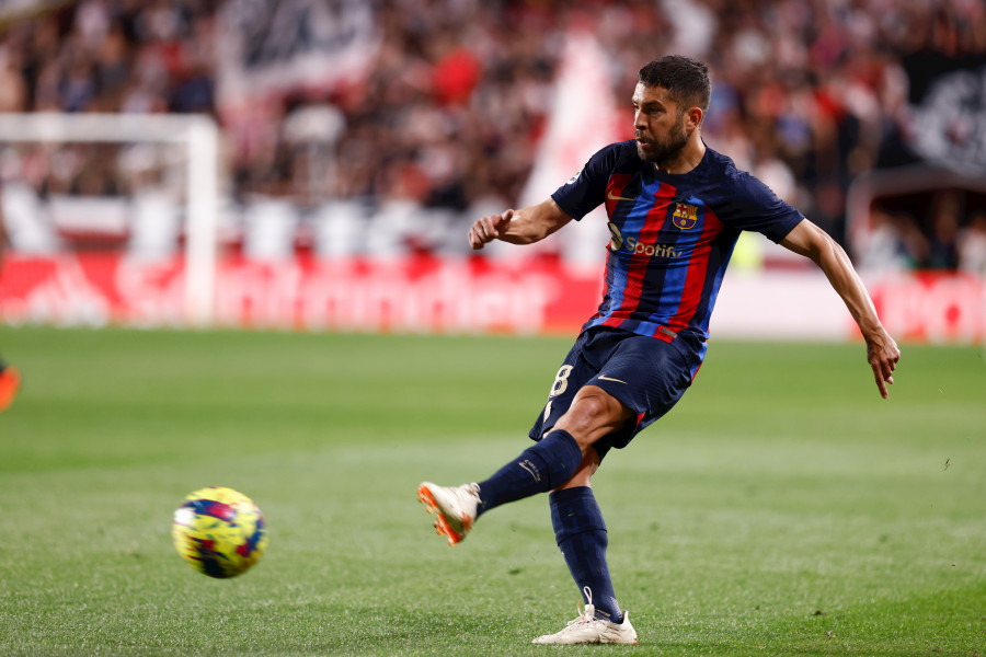 El Barcelona se reúne con los representantes de Jordi Alba para evaluar su futuro