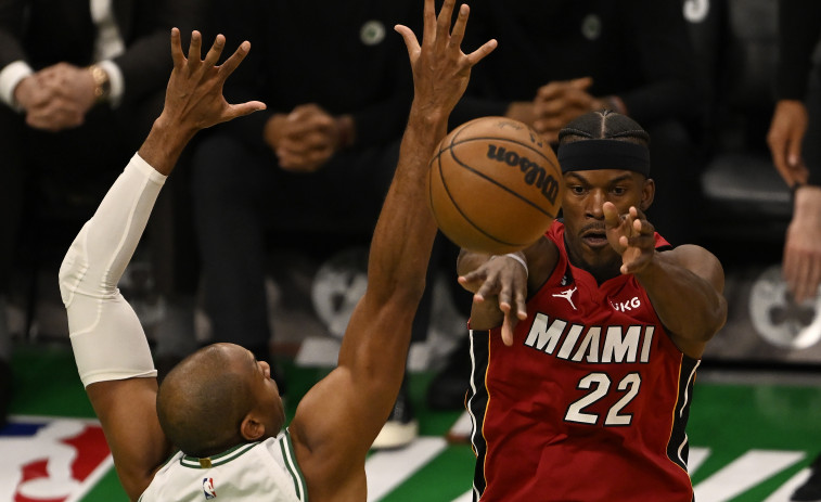 Los Heat roban el factor cancha en 12 minutos