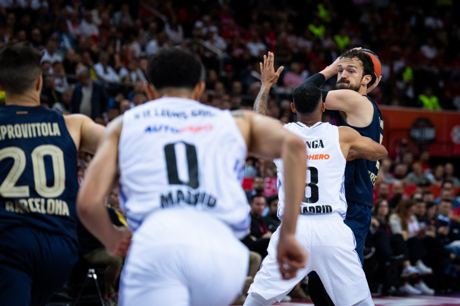 Sergio Rodríguez dinamita la semifinal entre Real Madrid y Barça (66-78)