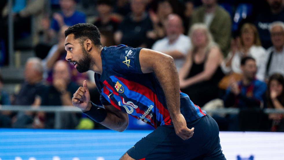 La fiesta del Barça ratifica el descenso del Cisne (41-30)