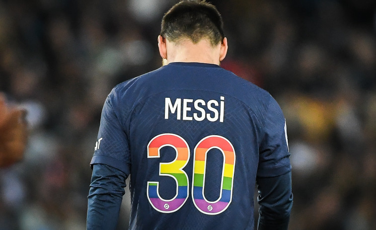 Con la Liga en el bolsillo, el trabajo en los despachos del Barça se intensifica