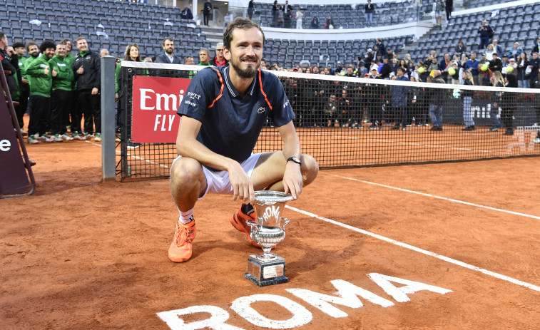 Medvedev desbanca a Djokovic y se sitúa por detrás de Alcaraz