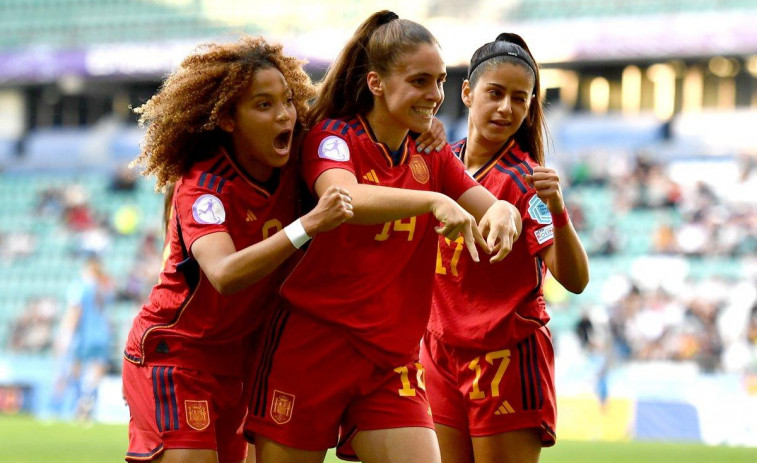 España, sin Elena, se carga a Inglaterra y se mete en la final
