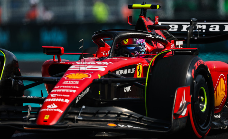 Sainz por delante de Alonso en el primer libre de Montecarlo