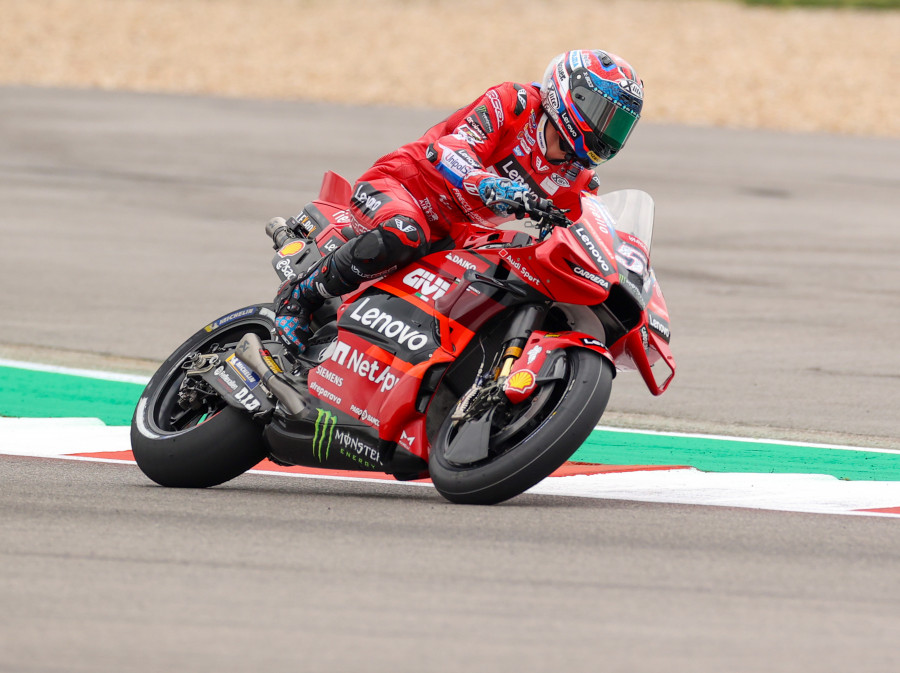 El italiano Michele Pirro continuará como piloto probador Ducati hasta el final de 2026