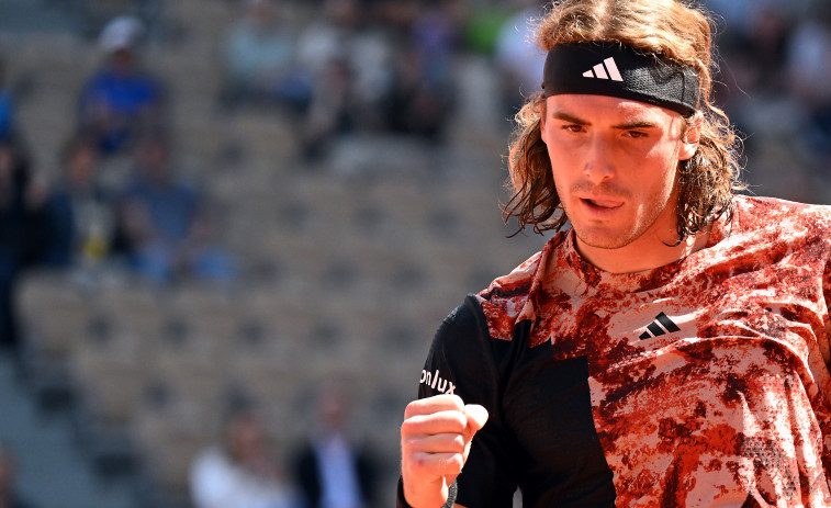 Tsitsipas apabulla a Carballés en su vigésimo triunfo en París