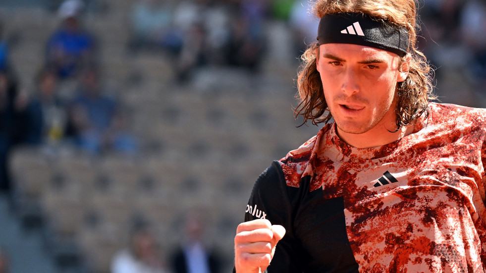Tsitsipas apabulla a Carballés en su vigésimo triunfo en París