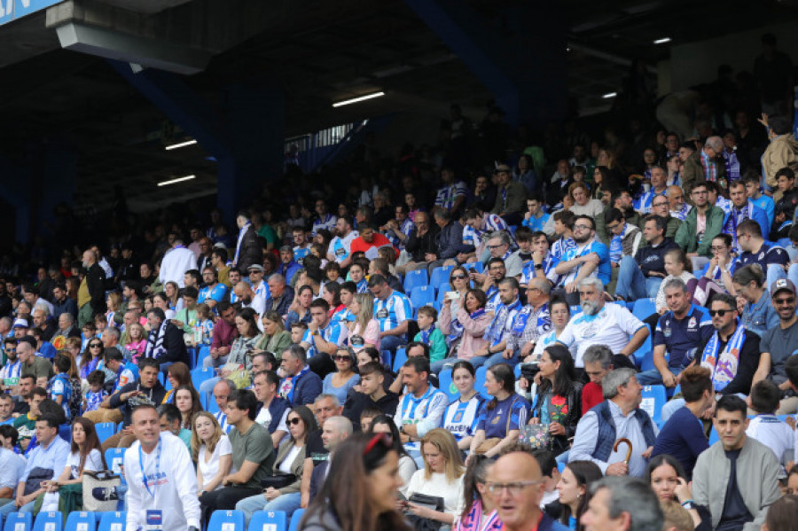 Los 25.000 primeros deportivistas que accedan a Riazor tendrán camiseta gratis