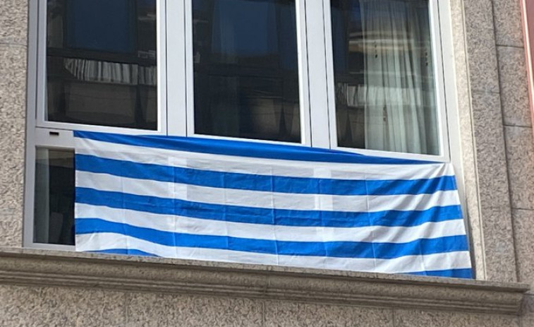 Los colores blanquiazules toman las calles coruñesas