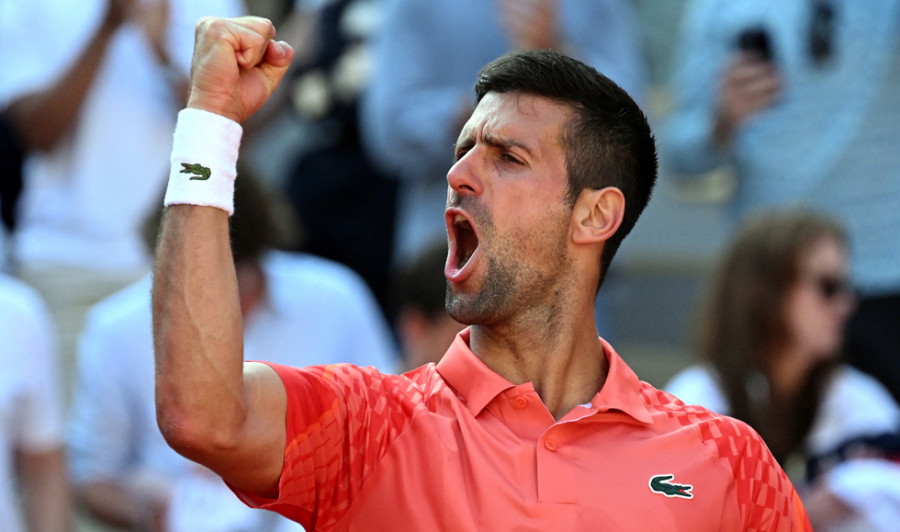 Djokovic suma su victoria número noventa en Roland Garros y espera a Alcaraz o Tsitsipas