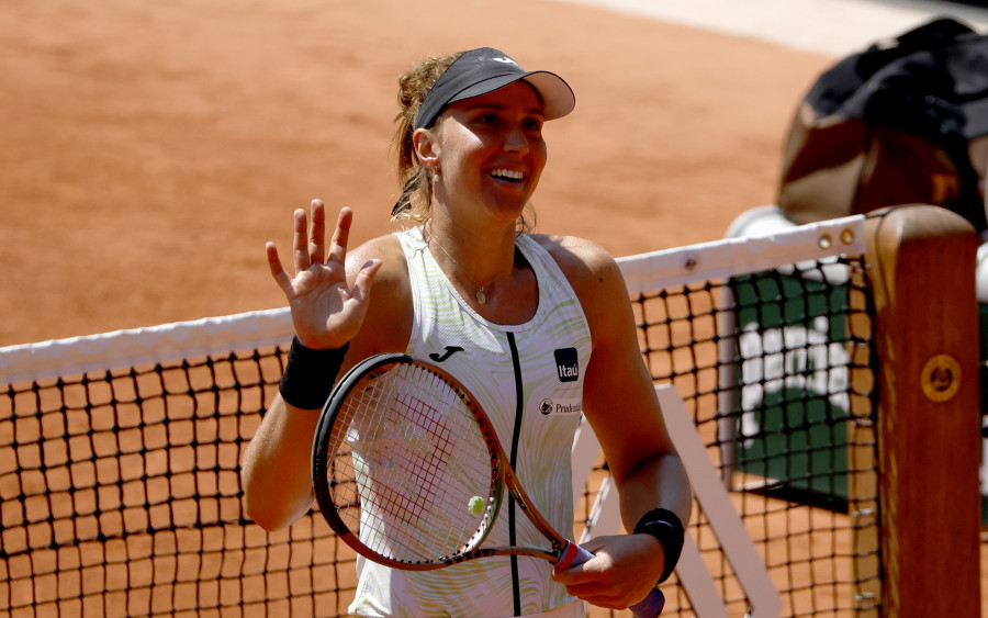 La brasileña Haddad hace historia y se mete en la semifinal de Roland Garros