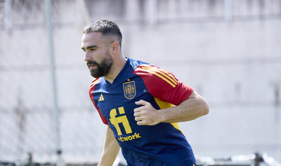 Carvajal aguarda que el seleccionador De la Fuente salga reforzado