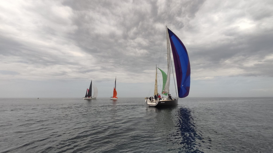 El Lambaix gana la Regata Illas Sisargas