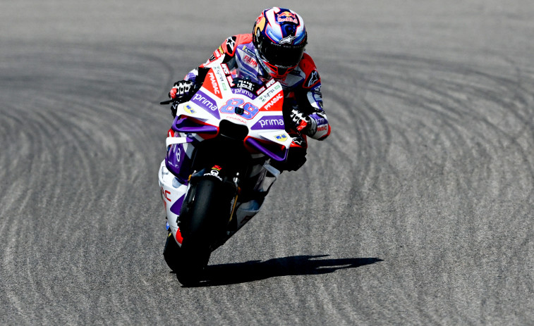 Martín suma su segundo triunfo al esprint, Marc Márquez, undécimo, fuera de los puntos