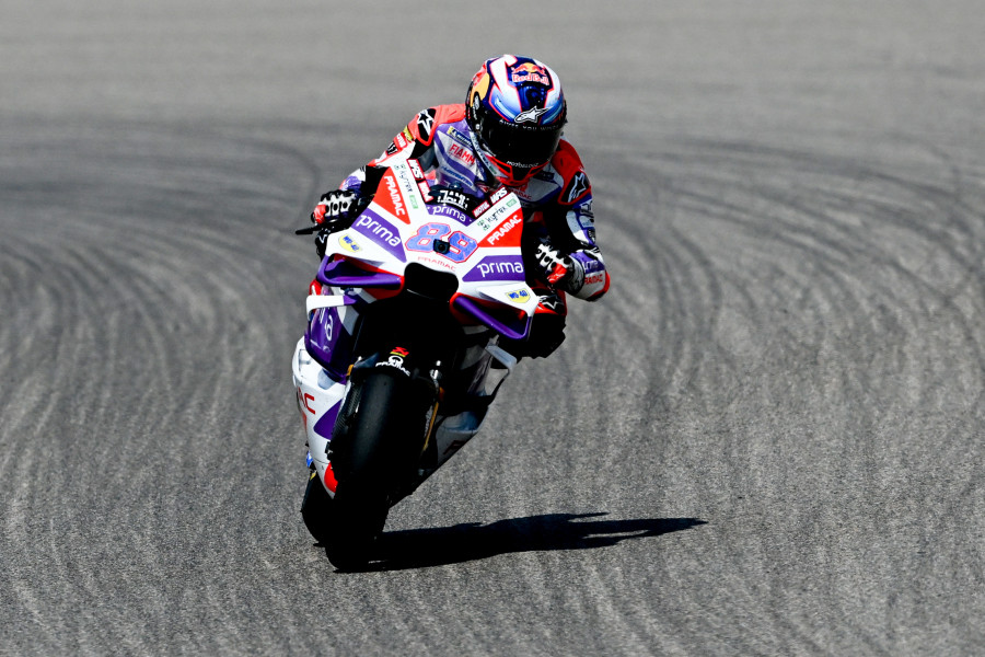 Martín suma su segundo triunfo al esprint, Marc Márquez, undécimo, fuera de los puntos