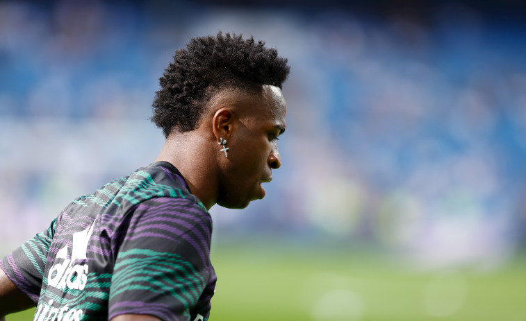 Un amigo de Vinícius denuncia el ataque racista de un guardia del estadio de Cornellà