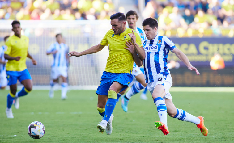 RESUMEN 2022-23, agosto: Tira y afloja con el Cádiz por Lucas hasta el final