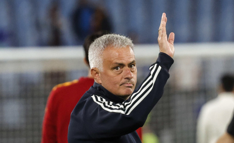 Mourinho renuncia a un cargo en la UEFA tras la sanción de cuatro partidos