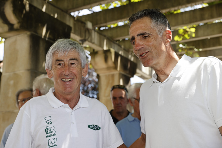 Indurain, Somarriba y Lejarreta, homenajeados por la salida del Tour