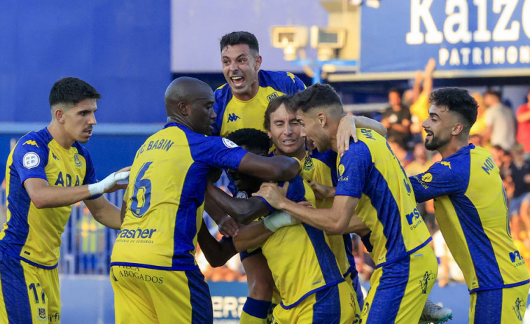 El Alcorcón remonta al Castellón para regresar a Segunda División
