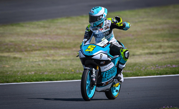 Masiá suma su primer triunfo del año en Moto3 y se acerca a Holgado