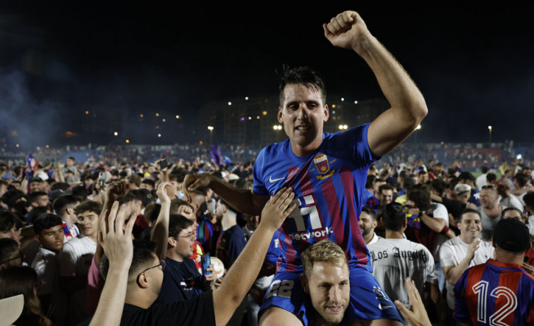 El Eldense regresa a Segunda División tras un trepidante duelo ante el Castilla