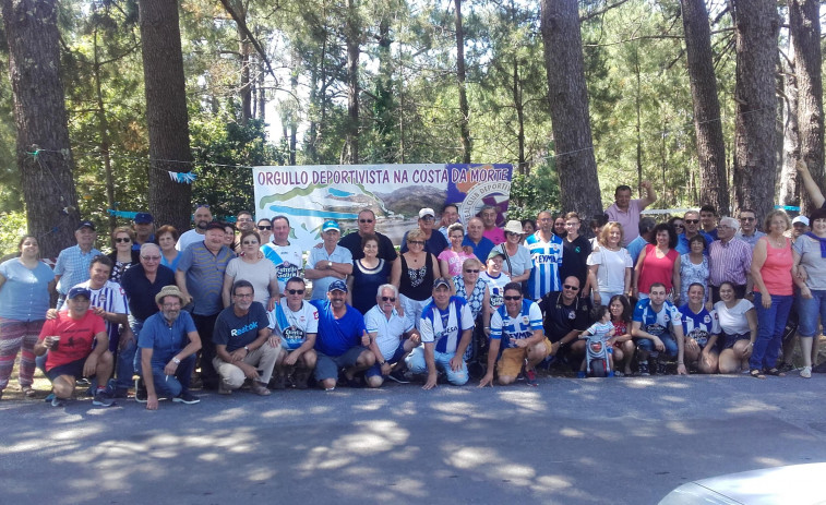 La agrupación ‘A Moa’ convertirá O Pindo en una fiesta blanquiazul