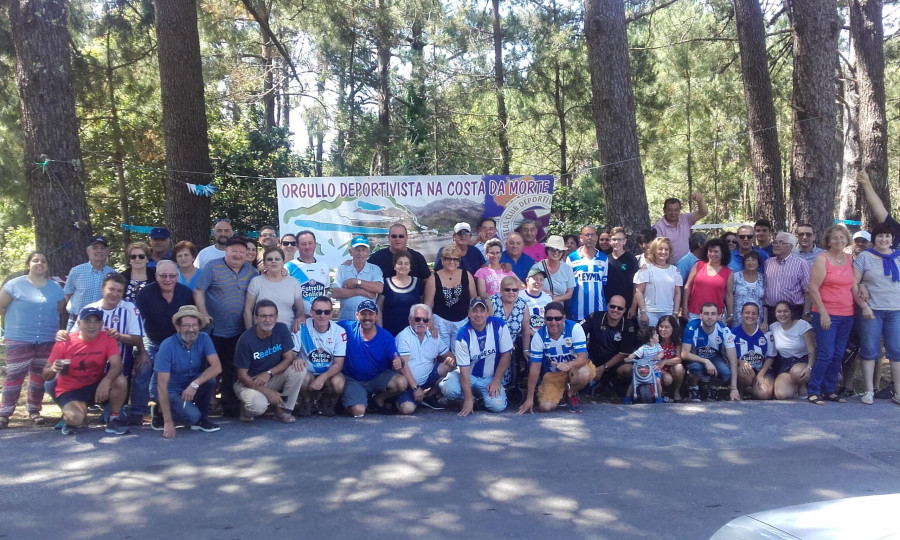 La agrupación ‘A Moa’ convertirá O Pindo en una fiesta blanquiazul