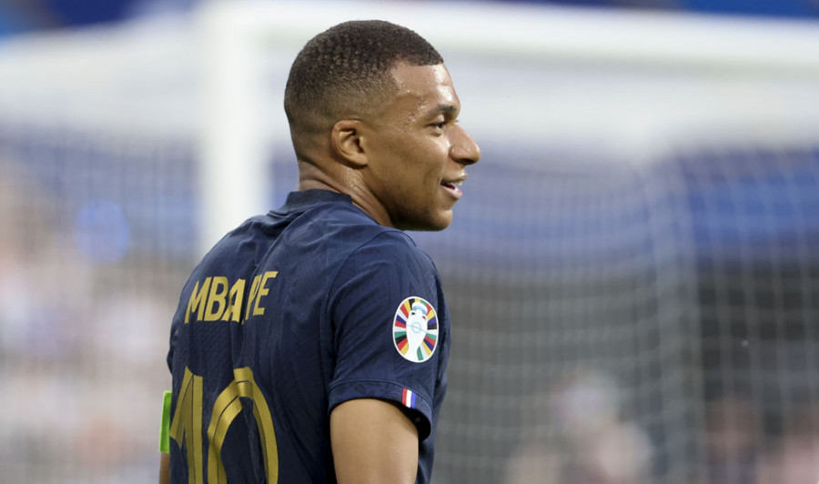 Mbappé y el PSG acercan posiciones y se descarta su salida este verano