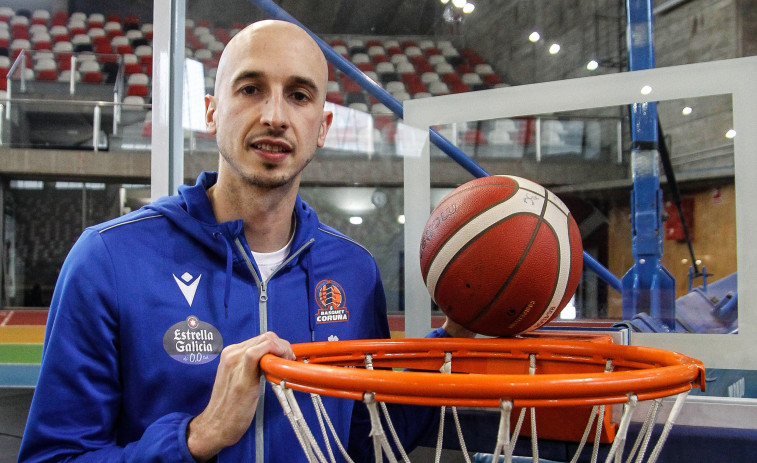 Alex Hernández continúa en el Leyma Basquet Coruña