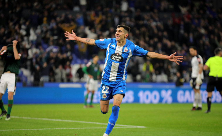 Análisis de la plantilla: 22. Diego Villares; paso adelante, pese a su 'exilio' al lateral derecho