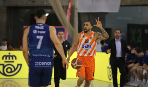 Yunio Barrueta renueva con el Leyma