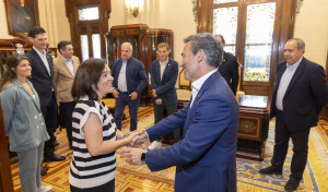 La alcaldesa Inés Rey recibió al nuevo Consejo del Depor