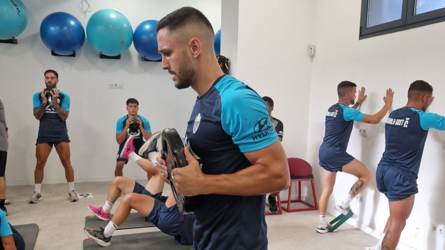 El ex del Depor Florin Andone entrena con el Atlético Baleares