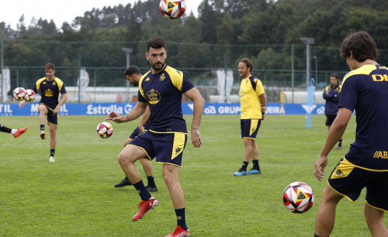El Depor gana centímetros y busca protegerse