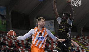 Javi Vega se despide del Leyma Coruña