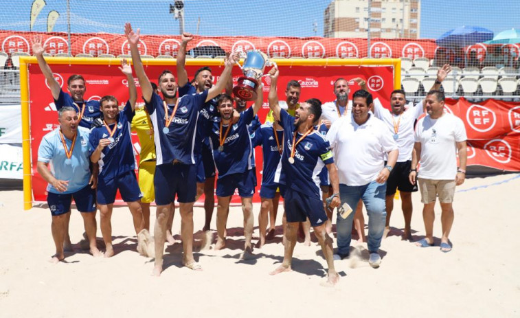 Galicia, subcampeona de España en la arena de Cádiz tras caer ante Andalucía