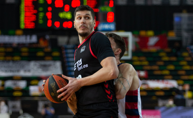 El Leyma Coruña ficha al pívot serbio Goran Huskic