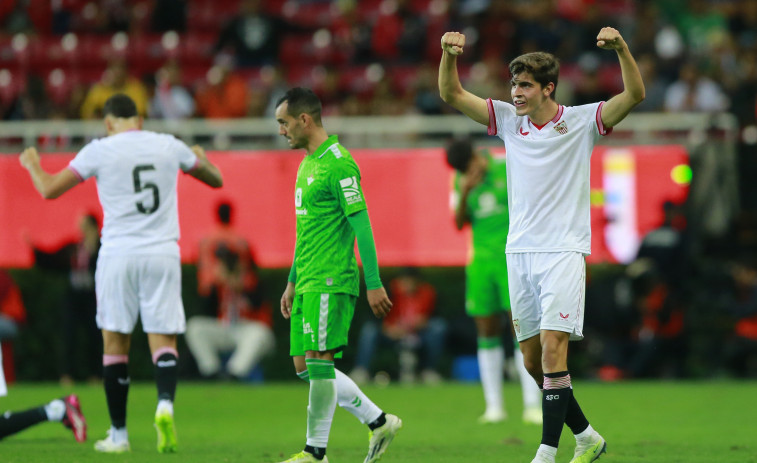 1-0: El Sevilla vence al Betis en el primer derbi andaluz fuera de España